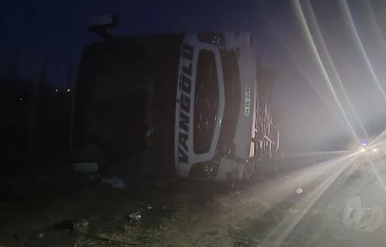 Kırşehir’de yolcu otobüsü şarampole devrildi! 15 kişi yaralandı