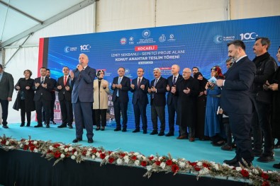 Bakan Özhaseki, Deprem Bölgesi Için Son Rakami Paylasti