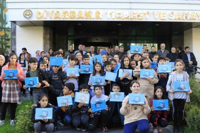 DTSO'nun Kürtçe Seçmeli Ders Seçenlere Tablet Destegi Basvurusu Uzatildi