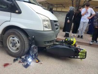 Ehliyetsiz Motosiklet Sürücüsü Polisten Kaçarken Kaza Yapti Açiklamasi 2 Yarali