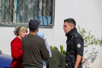 Uyudugunu Düsündügü Babasinin Cansiz Bedenini Buldu