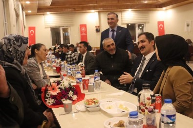 Çildir Kaymakamligi Sehit Aileleri Ve Gaziler Için Iftar Yemegi Verdi