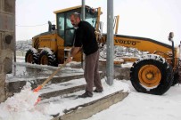 Erzincan'in Yüksek Kesimlerinde Kar Yagisi Etkili Oldu