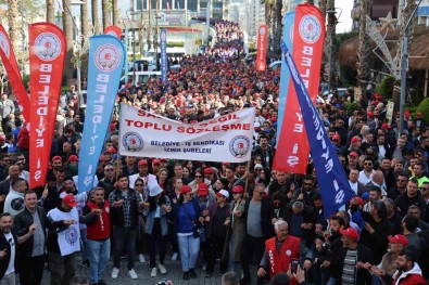 Izmir'de TIS Görüsmeleri Tikandi, 6 Bin Isçi Eyleme Çikti