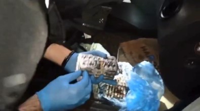 Kastamonu'da Durdurulan Araçtan 555 Adet Uyusturucu Hap Ele Geçirildi Açiklamasi 2 Gözalti