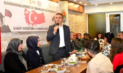 Vali Çiçek, Sehit Aileleri Ve Gaziler Onuruna Iftar Yemegi Verdi