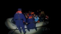 Izmir Açiklarindaki 67'Si Çocuk 145 Göçmen Karaya Çikartildi