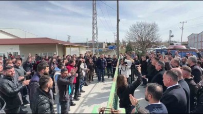 Amasya'da Bir Fabrikada 12 Isçi Isten Çikarildi, Ilk Destek Belediye Baskan Adaylarindan Geldi