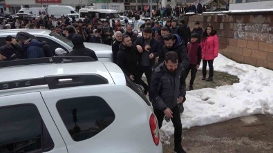 Tatvan'da Nevruz Kutlamasinda 4 Kisi Gözaltina Alindi