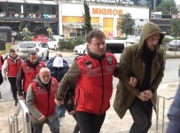 Trabzonspor - Fenerbahçe Maçi Sonrasi Çikan Olaylarda Tutuklanan Taraftar Sayisi 3'E Yükseldi Haberi