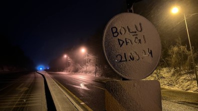 Bolu Dagi Geçisinde Hafif Kar Yagisi Etkili Oluyor