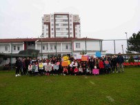 Kastamonuspor'un Minik Taraftarlarindan Futbolculara Moral Ziyareti Haberi