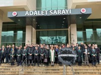 Trabzonlu Avukatlardan, Fenerbahçe Maçi Sonrasi Yasanan Tutuklamalara Sessiz Protesto