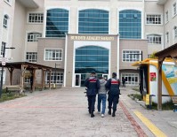 Burdur'da Asayis Uygulamalarinda Yakalanan 13 Firari Hükümlü Cezaevine Gönderildi
