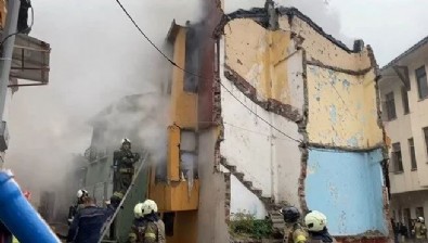 İstanbul Fatih'te bina yangını: 1 ölü!