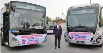 İstanbul'un çilesi metrobüs! Yine yolda bıraktı!