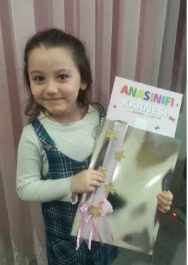 İstanbul’da sevgilisinin eşine yakalanan adam camdan atladı: Üzerine düştüğü çocuk komada!