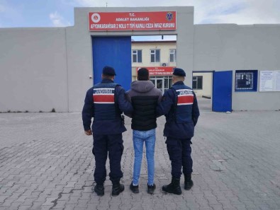 Aramasi Bulunan Iki Süpheli Yakalandi
