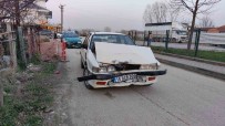 Bursa'da Iki Otomobil Kafa Kafaya Çarpisti Açiklamasi 7 Yarali