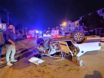 Fethiye'de 2 Otomobil Kafa Kafaya Çarpisti Açiklamasi 1'I Agir 4 Yarali