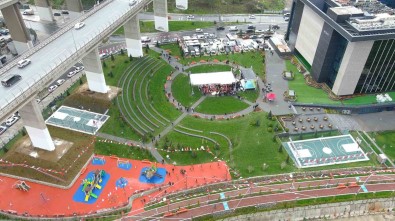 Kagithane'de Yesil Vadi'nin Üçüncü Etabi Ve Kampüs Bahçe Açildi
