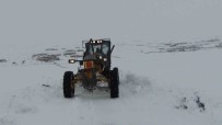 Kars'ta Kar 47 Köy Yolunu Ulasima Kapadi