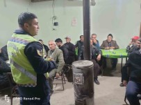 Aslanapa'da Jandarmadan Vatandaslara Trafik Egitimi
