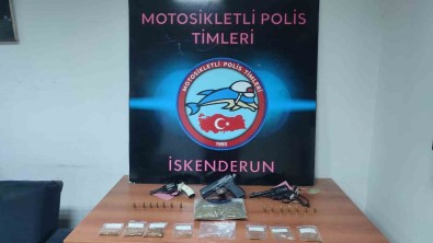 Iskenderun'da Aranmasi Bulunan 4 Sahis Tutuklandi