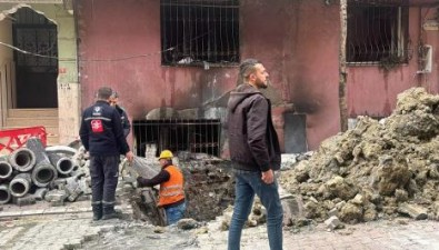 CHP'li İBB'nin iş bilmezliği! 2 ev alev alev yandı