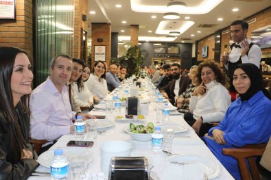 Ihlas Medya Grubu'nun Ankara Çalisanlari Iftar Yemeginde Bir Araya Geldi