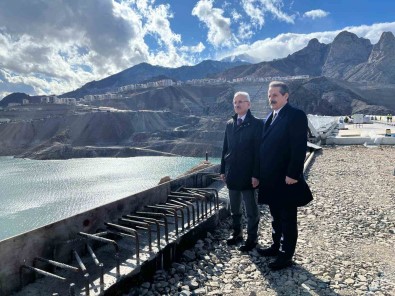 Yusufeli Viyadügü'nün Nisan Ayinda Hizmete Açilmasi Bekleniyor