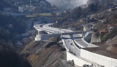 Avrupa'nın en uzun tüneli çileyi bitirdi! 'Sürücüler rahata kavuştu. Devletimize minnettarız'