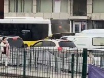 İstanbul'da klasikleşen görüntü! İETT otobüsü dumanlara teslim oldu! Haberi
