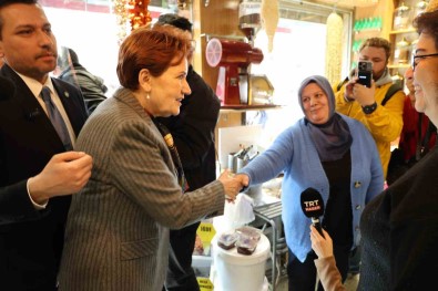 Meral Aksener Eskisehir'de Esnaf Ziyareti Gerçeklestirdi