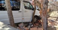 Çorum’da okul servisi kaza yaptı: 16 yaralı