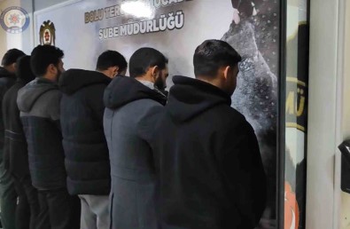 Irak Uyruklu DEAS Üyelerine 'BOZDOGAN-17' Operasyonu Açiklamasi 15 Kisi Yakalandi