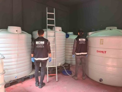 Izmir Merkezli Kaçakçilik Operasyonu Açiklamasi 15 Bin Litre Etil Alkol Ele Geçirildi