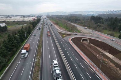 Stadyum Baglanti Yolunda Tamamlanan Kisimlar Trafige Açildi