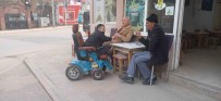 Tekerlekli Sandalyesiyle Kapi Kapi Gezip Oy Istiyor Haberi