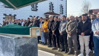 Trabzon'da Göçük Altinda Kalarak Hayatini Kaybeden Isçilerden Mehmet Sultan Allahverdi Rize'de Defnedildi