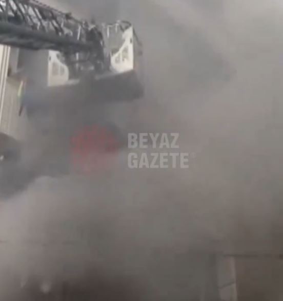 5 katlı binada yangın! Mahsur kalanlar var