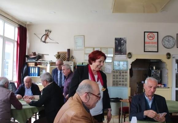 Bu muhtarın rakibi yok: Her seçimde rekor oy alıyor!