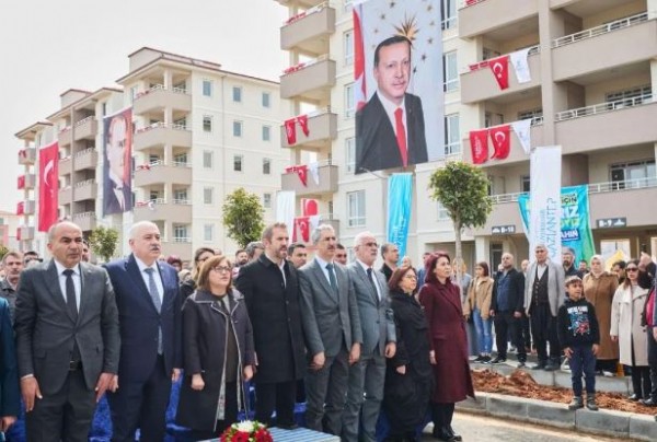 Gaziantep'te 500 konut hak sahiplerine teslim edildi
