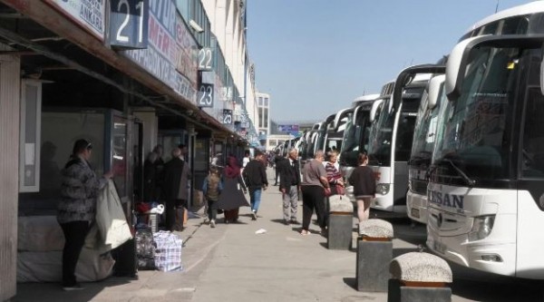 Otogar'da seçim hareketliliği! 'Oyumu kullanıp döneceğim'