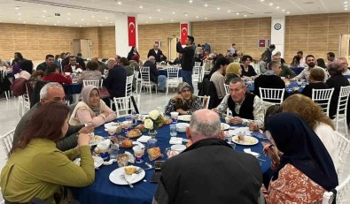 Konyalilar Ve Karamanlilar Iftarda Bulustu