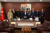 Vali Atay, Külçe Altin Ele Geçiren Gümrük Muhafaza Ekiplerini Tebrik Etti