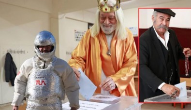 Sandıktan renkli görüntüler: Kral ve astronot kostümüyle geldiler
