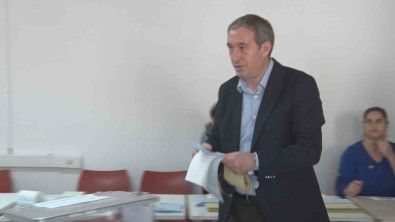 Tuncer Bakirhan, Oyunu Kullandi
