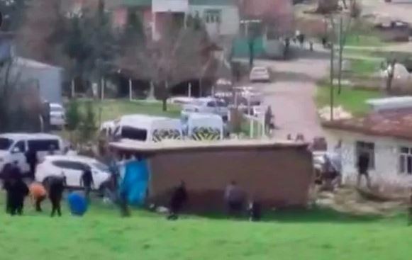 Diyarbakır'da muhtarlık seçiminde kan aktı: 1 ölü, 11 yaralı!