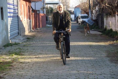 57 Yildir Ayni Bisikleti Kullaniyor